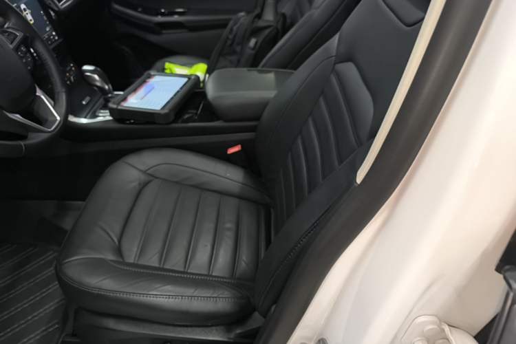 Used Ford Edge 2018 EcoBoost 245 Two-Wheel-Drive Titanium 7-Seater China V Standard Left Front Seat