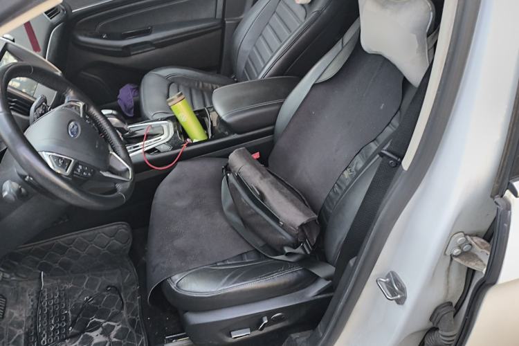 Used Ford Edge 2018 EcoBoost 245 Two-Wheel-Drive Titanium 7-Seater China V Standard Left Front Seat
