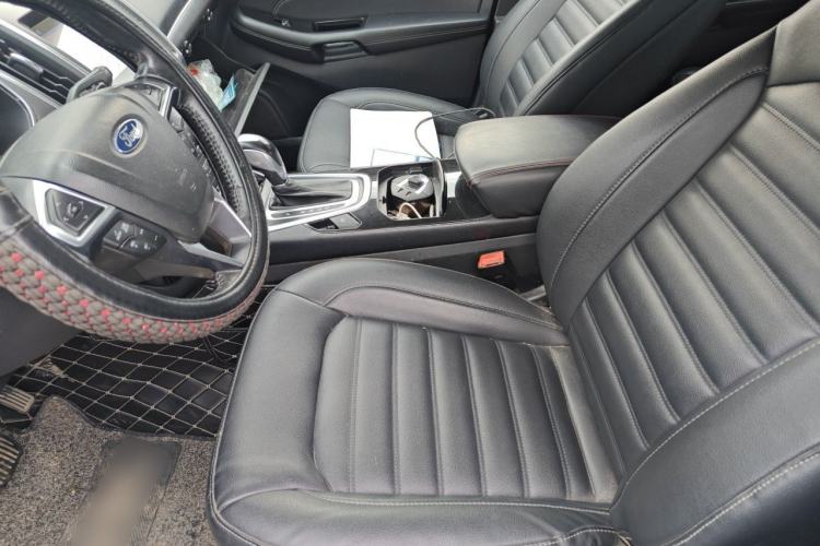 Used Ford Edge 2018 EcoBoost 245 Two-Wheel-Drive Titanium 7-Seater China VI Standard Left Front Seat