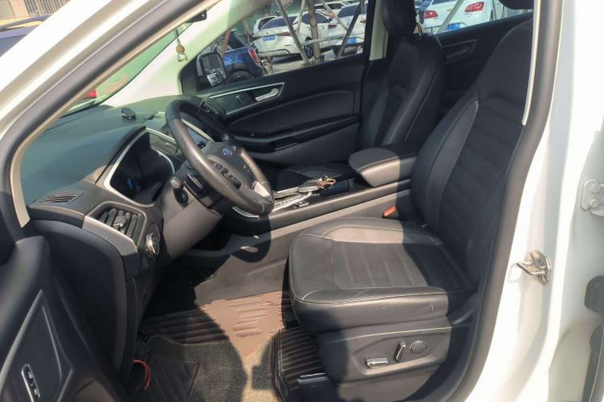 Used Ford Edge 2018 EcoBoost 245 Two-Wheel-Drive Platinum Edition 7-Seater China V Emission Standard Left Front Seat