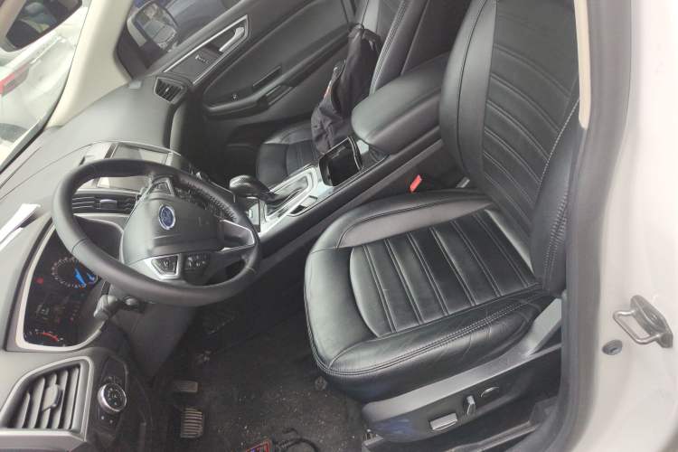 Used Ford Edge 2018 EcoBoost 245 Two-Wheel-Drive Platinum Edition 7-Seater China V Emission Standard Left Front Seat