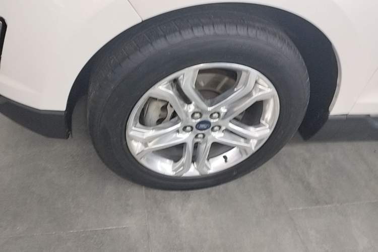 Used Ford Edge 2018 EcoBoost 245 Two-Wheel-Drive Titanium 7-Seater China V Standard Left Front Wheel Hub