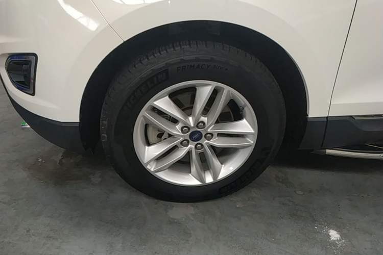 Used Ford Edge 2018 EcoBoost 245 Two-Wheel-Drive Platinum Edition 7-Seater China V Emission Standard Left Front Wheel Hub