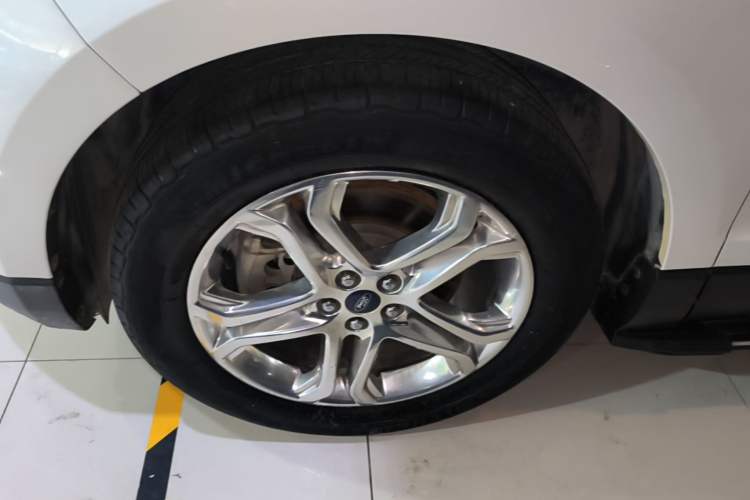 Used Ford Edge 2018 EcoBoost 245 Two-Wheel-Drive Titanium 7-Seater China V Standard Left Front Wheel Hub