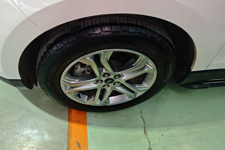 Used Ford Edge 2018 EcoBoost 245 Two-Wheel-Drive Titanium 7-Seater China VI Standard Left Front Wheel Hub