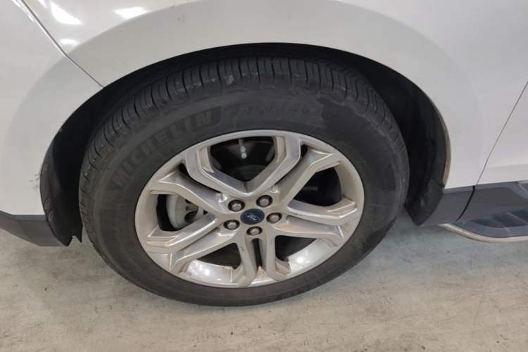 Used Ford Edge 2018 EcoBoost 245 Two-Wheel-Drive Titanium 7-Seater China V Standard Left Front Wheel Hub