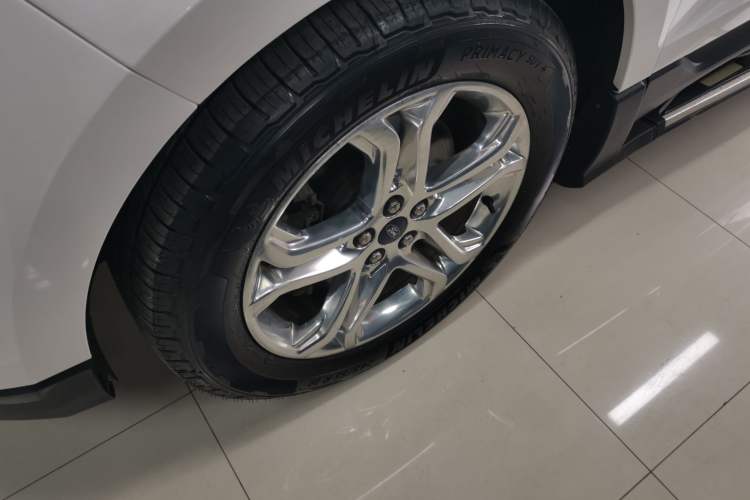 Used Ford Edge 2018 EcoBoost 245 Two-Wheel-Drive Titanium 7-Seater China V Standard Left Front Wheel Hub