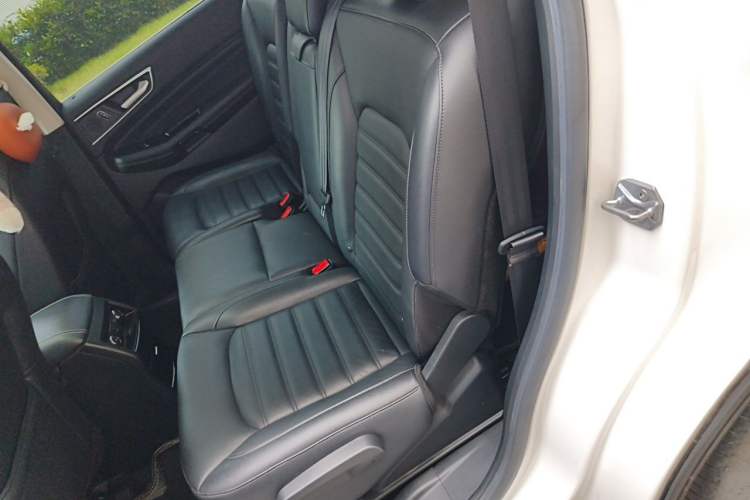 Used Ford Edge 2018 EcoBoost 245 Two-Wheel-Drive Titanium 7-Seater China V Standard Left Rear Seat