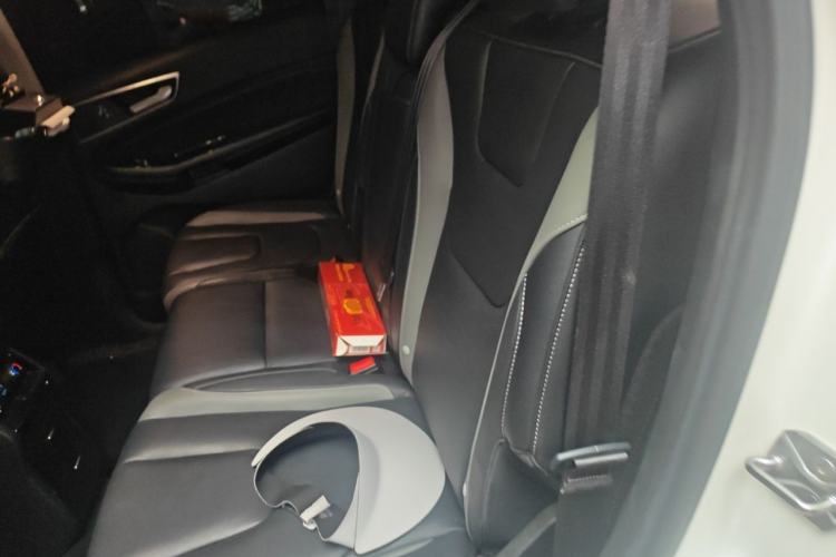 Used Ford Edge 2018 EcoBoost 245 Two-Wheel-Drive Titanium 7-Seater China V Standard Left Rear Seat