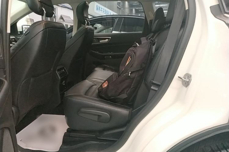 Used Ford Edge 2018 EcoBoost 245 Two-Wheel-Drive Platinum Edition 7-Seater China V Emission Standard Left Rear Seat