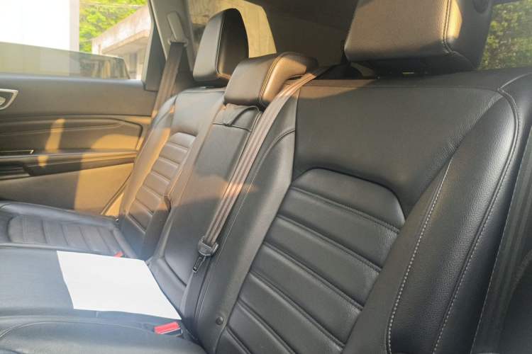 Used Ford Edge 2018 EcoBoost 245 Two-Wheel-Drive Titanium 7-Seater China V Standard Left Rear Seat