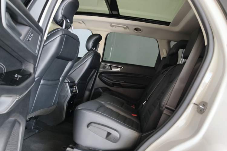 Used Ford Edge 2018 EcoBoost 245 Two-Wheel-Drive Titanium 7-Seater China V Standard Left Rear Seat