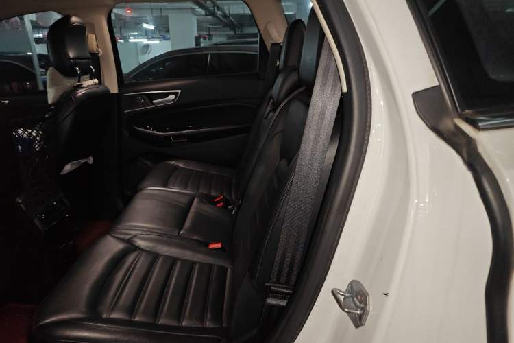 Used Ford Edge 2018 EcoBoost 245 Two-Wheel-Drive Platinum Edition 7-Seater China V Emission Standard Left Rear Seat
