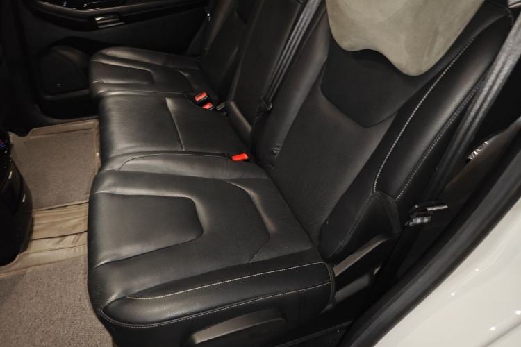 Used Ford Edge 2018 EcoBoost 245 4x4 Titanium Plus 7-Seater China V Standard Left Rear Seat