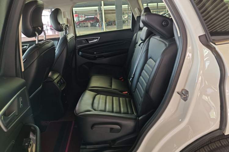 Used Ford Edge 2018 EcoBoost 245 Two-Wheel-Drive Titanium 7-Seater China V Standard Left Rear Seat
