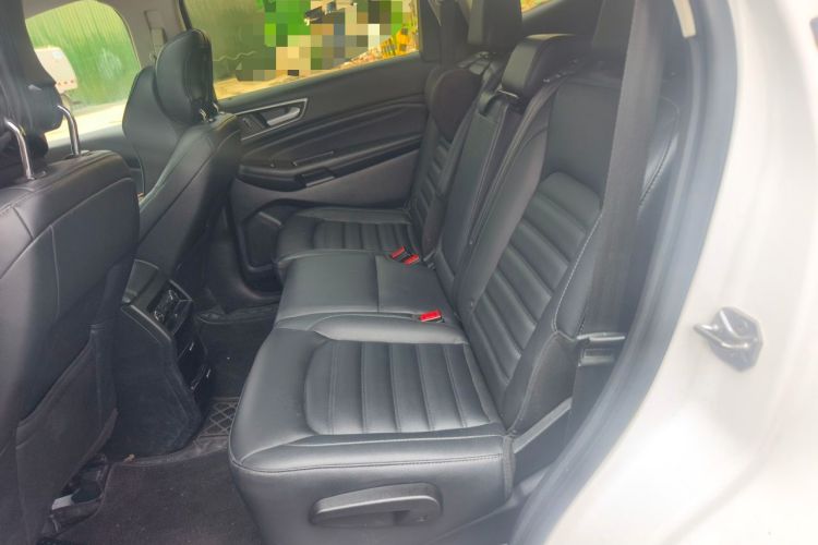 Used Ford Edge 2018 EcoBoost 245 Two-Wheel-Drive Titanium 7-Seater China VI Standard Left Rear Seat