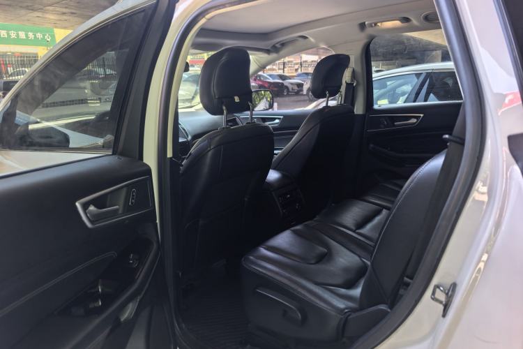 Used Ford Edge 2018 EcoBoost 245 Four-Wheel Drive Titanium 7-Seater Left Rear Seat