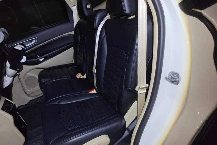Used Ford Edge 2018 EcoBoost 245 Two-Wheel-Drive Titanium 5-Seater China V Standard Left Rear Seat