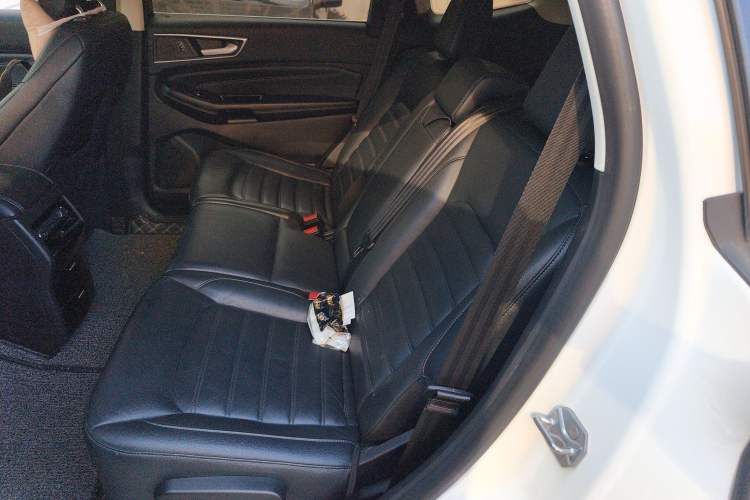 Used Ford Edge 2018 EcoBoost 245 Two-Wheel-Drive Titanium 7-Seater China V Standard Left Rear Seat