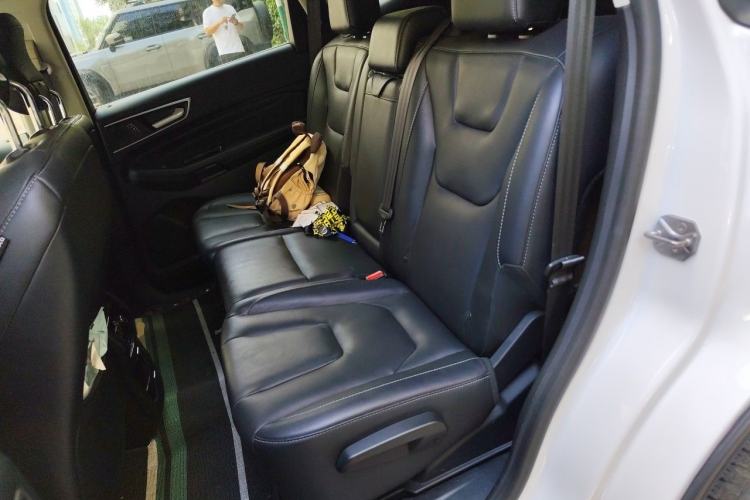 Used Ford Edge 2018 EcoBoost 245 Four-Wheel Drive Titanium Plus 7-Seater China VI Standard Left Rear Seat