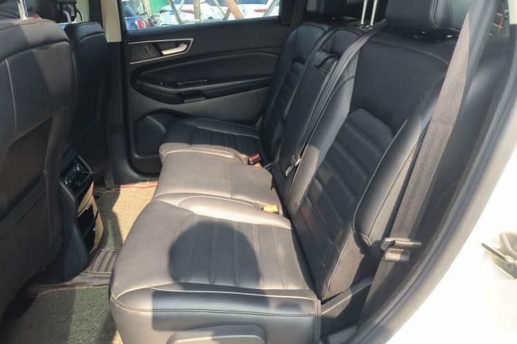 Used Ford Edge 2018 EcoBoost 245 Two-Wheel-Drive Platinum Edition 7-Seater China V Emission Standard Left Rear Seat