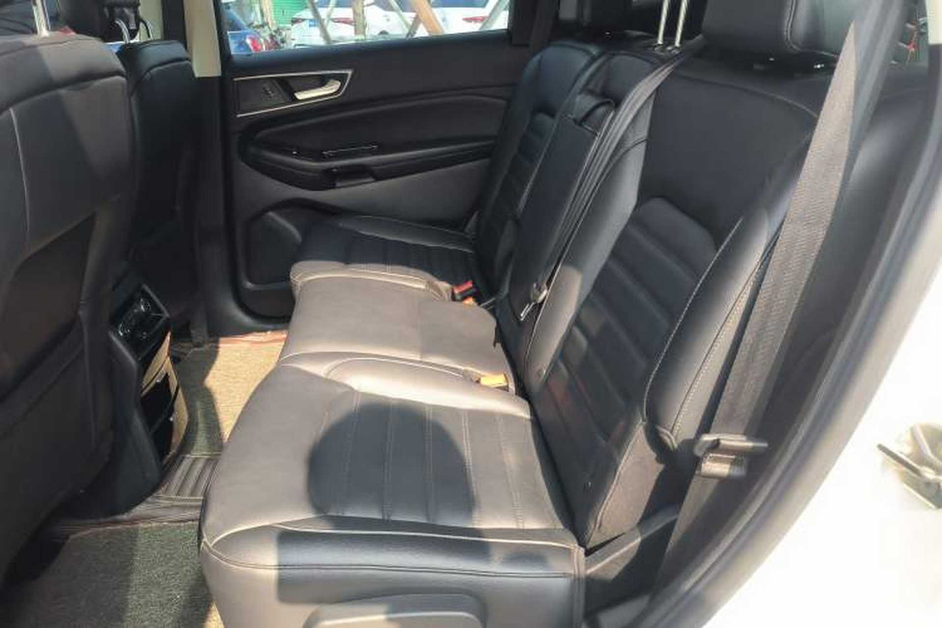 Used Ford Edge 2018 EcoBoost 245 Two-Wheel-Drive Platinum Edition 7-Seater China V Emission Standard Left Rear Seat