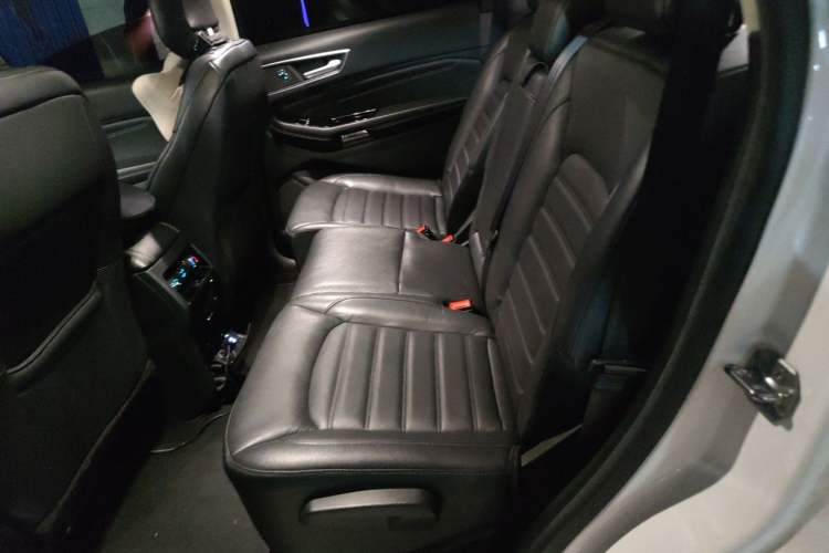 Used Ford Edge 2018 EcoBoost 245 Two-Wheel-Drive Titanium 7-Seater China V Standard Left Rear Seat
