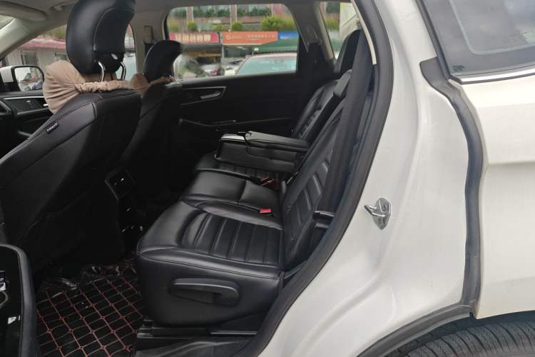 Used Ford Edge 2018 EcoBoost 245 Two-Wheel-Drive Platinum Edition 5 Seats Left Rear Seat