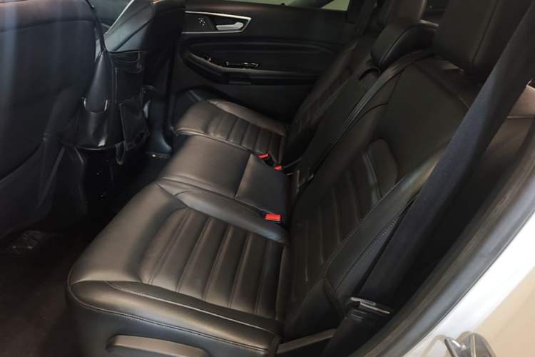 Used Ford Edge 2018 EcoBoost 245 Two-Wheel-Drive Titanium 7-Seater China V Standard Left Rear Seat
