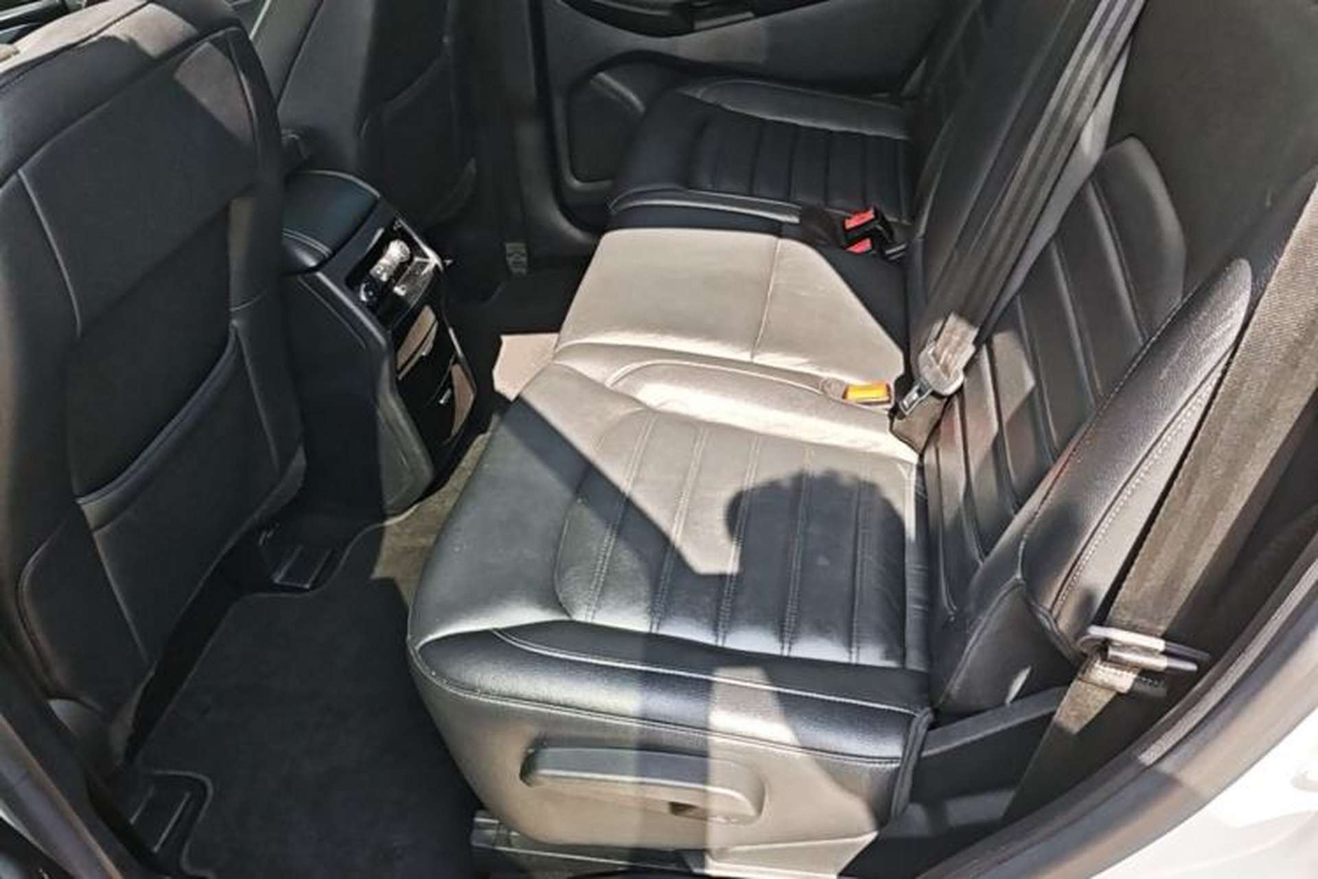 Used Ford Edge 2018 EcoBoost 245 Two-Wheel-Drive Titanium 7-Seater China V Standard Left Rear Seat