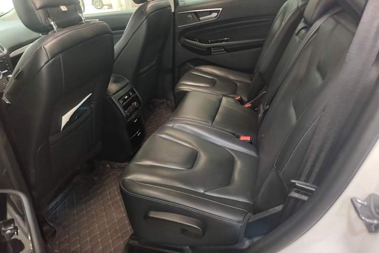 Used Ford Edge 2018 EcoBoost 245 4x4 Titanium Plus 7-Seater China V Standard Left Rear Seat
