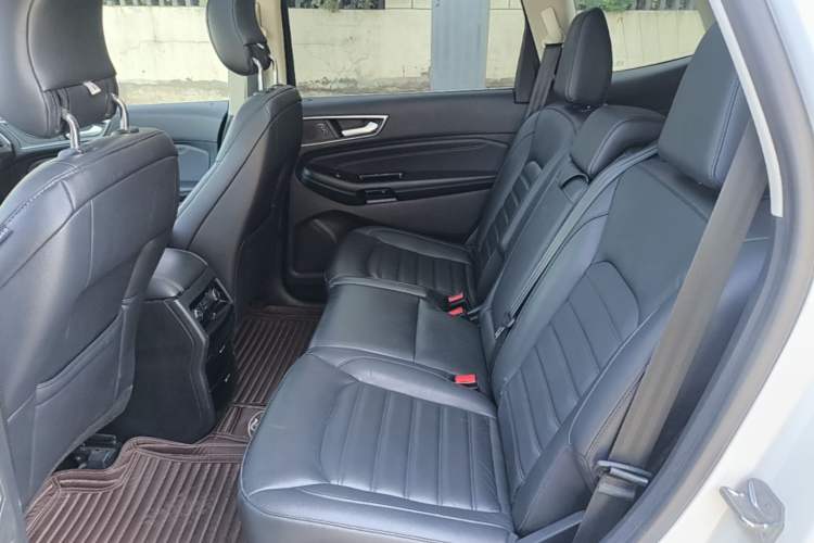 Used Ford Edge 2018 EcoBoost 245 Two-Wheel-Drive Titanium 7-Seater China V Standard Left Rear Seat
