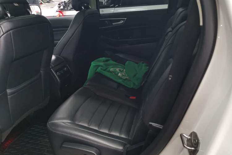 Used Ford Edge 2018 EcoBoost 245 Two-Wheel-Drive Titanium 7-Seater China V Standard Left Rear Seat