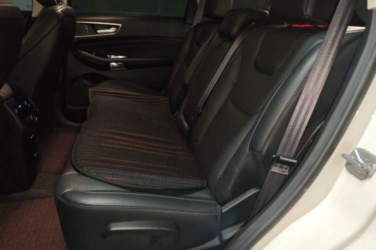 Used Ford Edge 2018 EcoBoost 245 4x4 Titanium Plus 7-Seater China V Standard Left Rear Seat