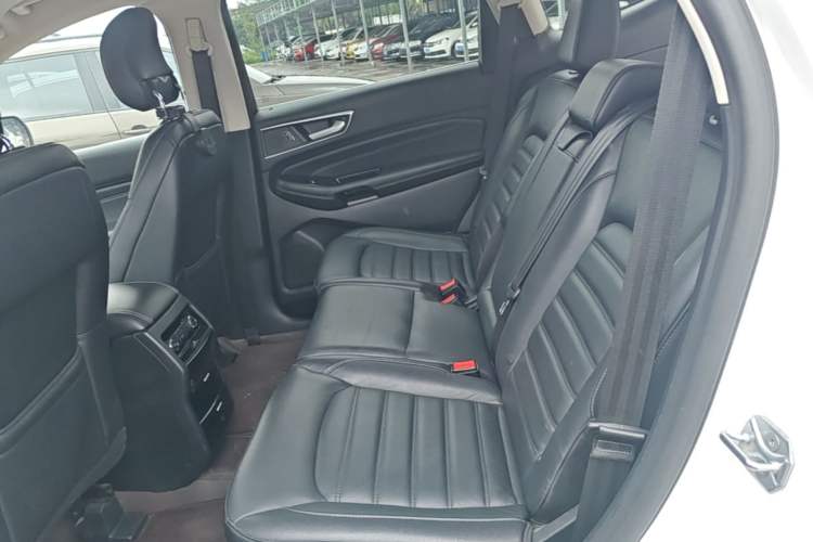 Used Ford Edge 2018 EcoBoost 245 Two-Wheel-Drive Titanium 7-Seater China V Standard Left Rear Seat