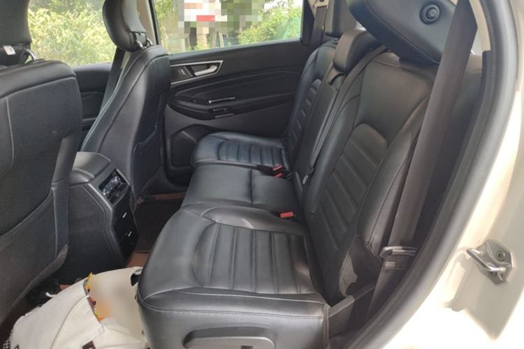 Used Ford Edge 2018 EcoBoost 245 Two-Wheel-Drive Titanium 7-Seater China VI Standard Left Rear Seat