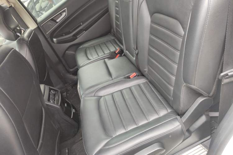 Used Ford Edge 2018 EcoBoost 245 Two-Wheel-Drive Platinum Edition 7-Seater China V Emission Standard Left Rear Seat