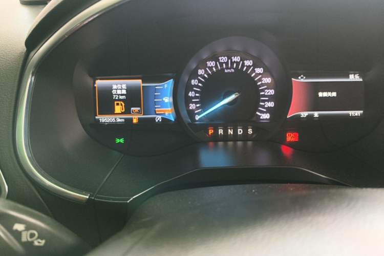 Used Ford Edge 2018 EcoBoost 245 Two-Wheel-Drive Titanium 7-Seater China V Standard Odometer Close Up