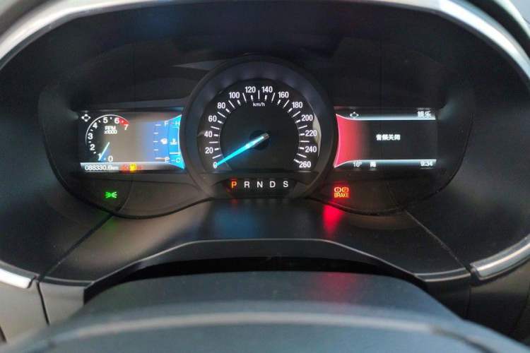 Used Ford Edge 2018 EcoBoost 245 Two-Wheel-Drive Titanium 7-Seater China V Standard Odometer Close Up