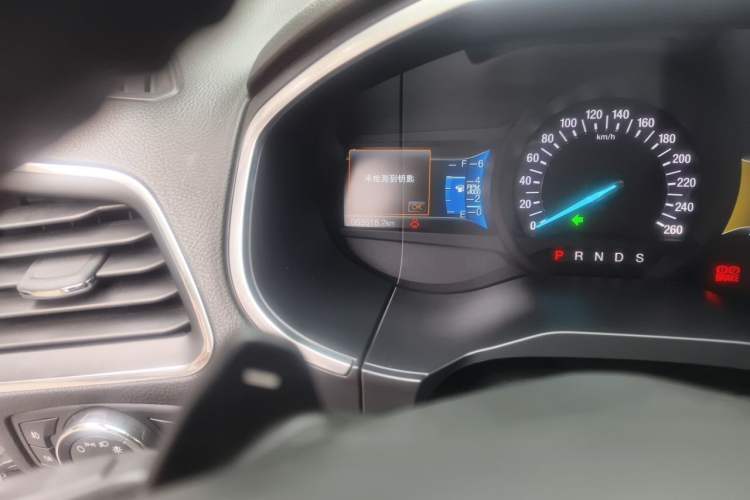 Used Ford Edge 2018 EcoBoost 245 Four-Wheel Drive Titanium 7-Seater Odometer Close Up