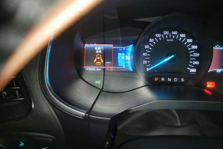 Used Ford Edge 2018 EcoBoost 245 Two-Wheel-Drive Titanium 7-Seater China V Standard Odometer Close Up