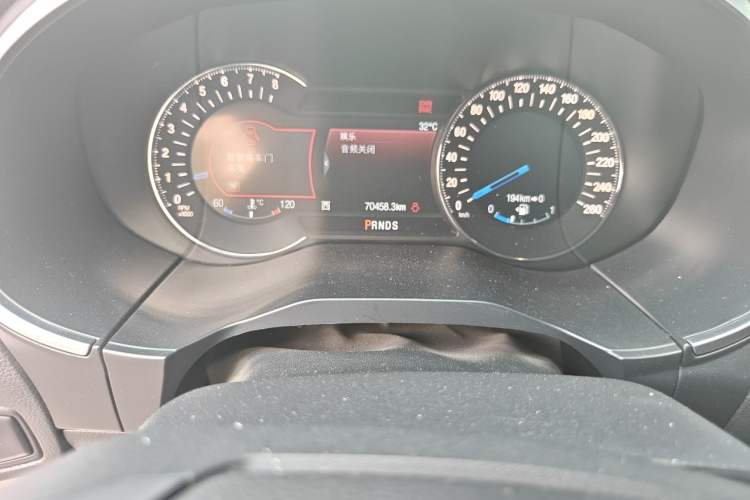 Used Ford Edge 2018 EcoBoost 245 4x4 Titanium Plus 7-Seater China V Standard Odometer Close Up