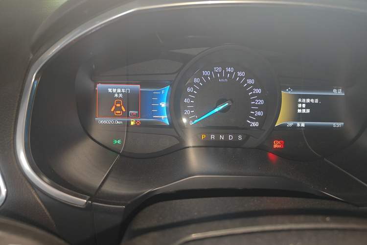 Used Ford Edge 2018 EcoBoost 245 Two-Wheel-Drive Titanium 7-Seater China V Standard Odometer Close Up