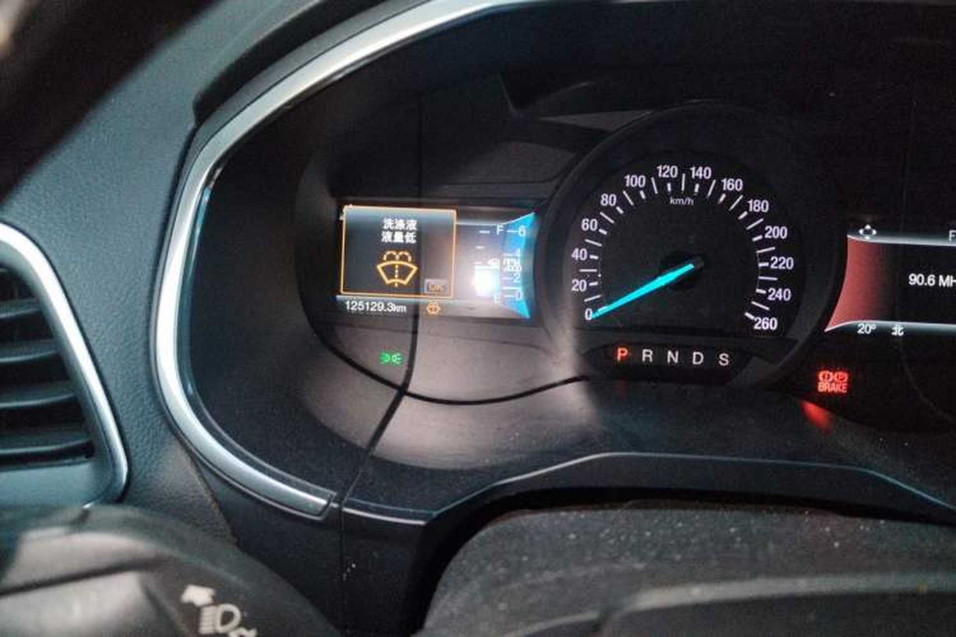 Used Ford Edge 2018 EcoBoost 245 Two-Wheel-Drive Titanium 7-Seater China V Standard Odometer Close Up
