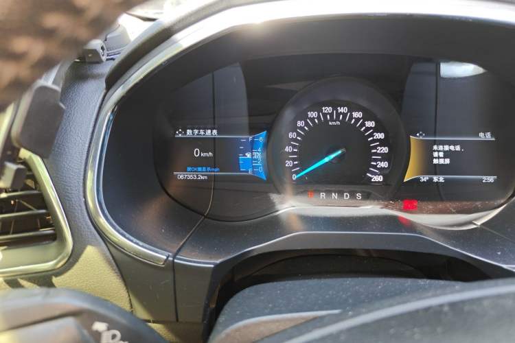 Used Ford Edge 2018 EcoBoost 245 Two-Wheel-Drive Titanium 7-Seater China V Standard Odometer Close Up