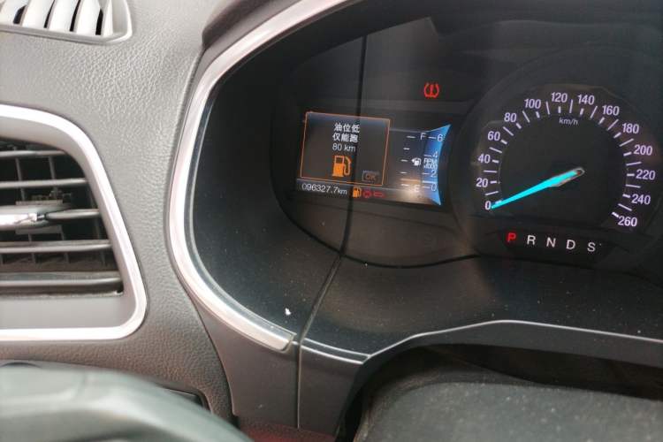 Used Ford Edge 2018 EcoBoost 245 Two-Wheel-Drive Titanium 7-Seater China V Standard Odometer Close Up