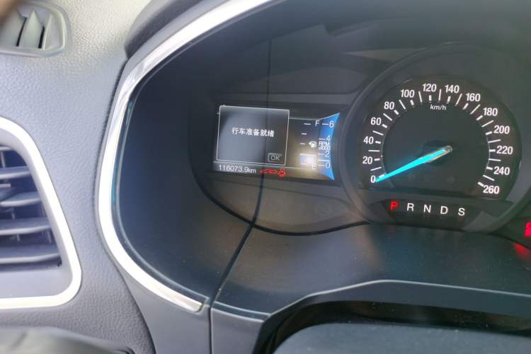 Used Ford Edge 2018 EcoBoost 245 Two-Wheel-Drive Titanium 7-Seater China VI Standard Odometer Close Up