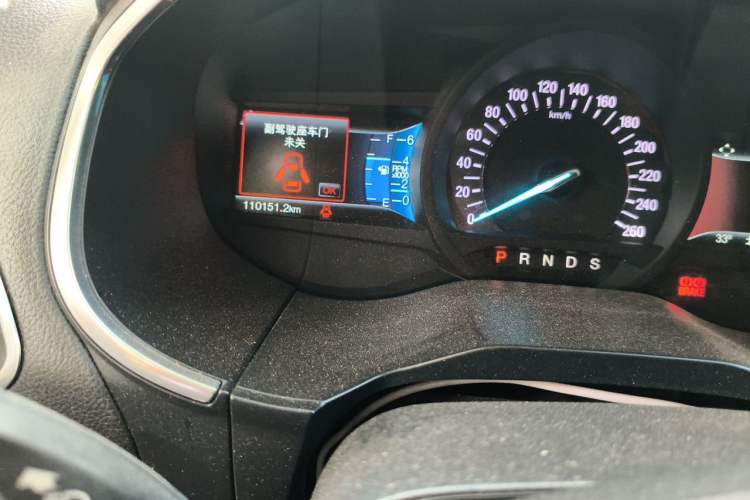 Used Ford Edge 2018 EcoBoost 245 Two-Wheel-Drive Titanium 7-Seater China V Standard Odometer Close Up