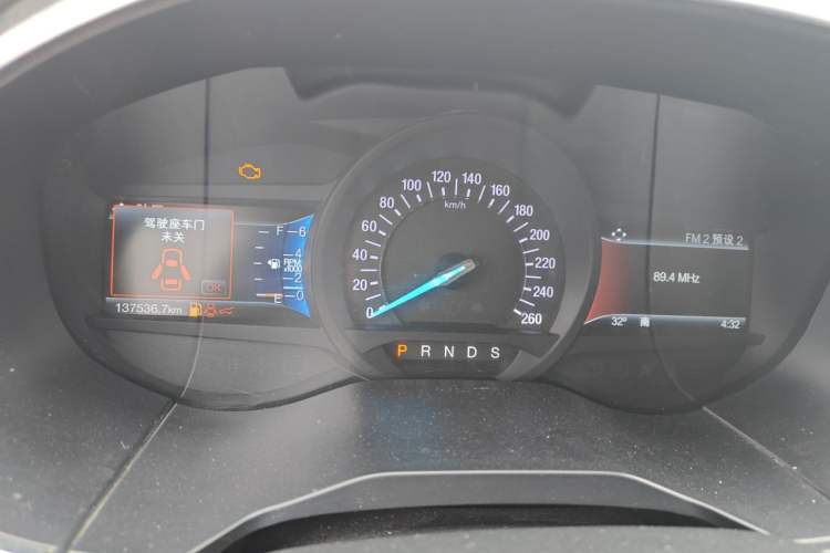 Used Ford Edge 2018 EcoBoost 245 Two-Wheel-Drive Titanium 7-Seater China VI Standard Odometer Close Up