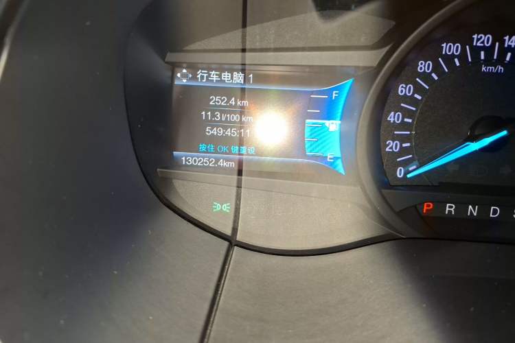 Used Ford Edge 2018 EcoBoost 245 Two-Wheel-Drive Titanium 7-Seater China V Standard Odometer Close Up